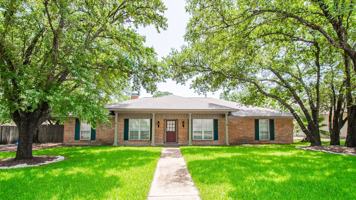 featured image of 1102 Guadalupe Dr