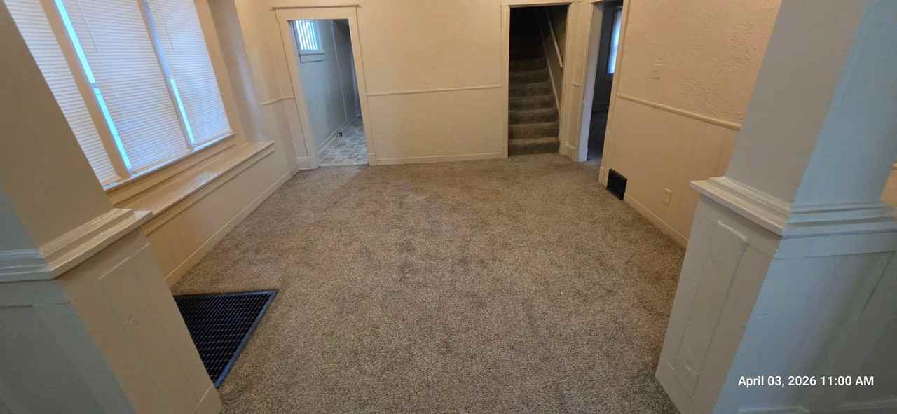 5820 E 15th Ter - Photo 2 of 8