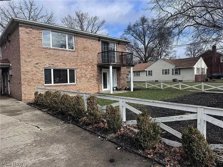 7120 Glendale Ave - Photo 2 of 10