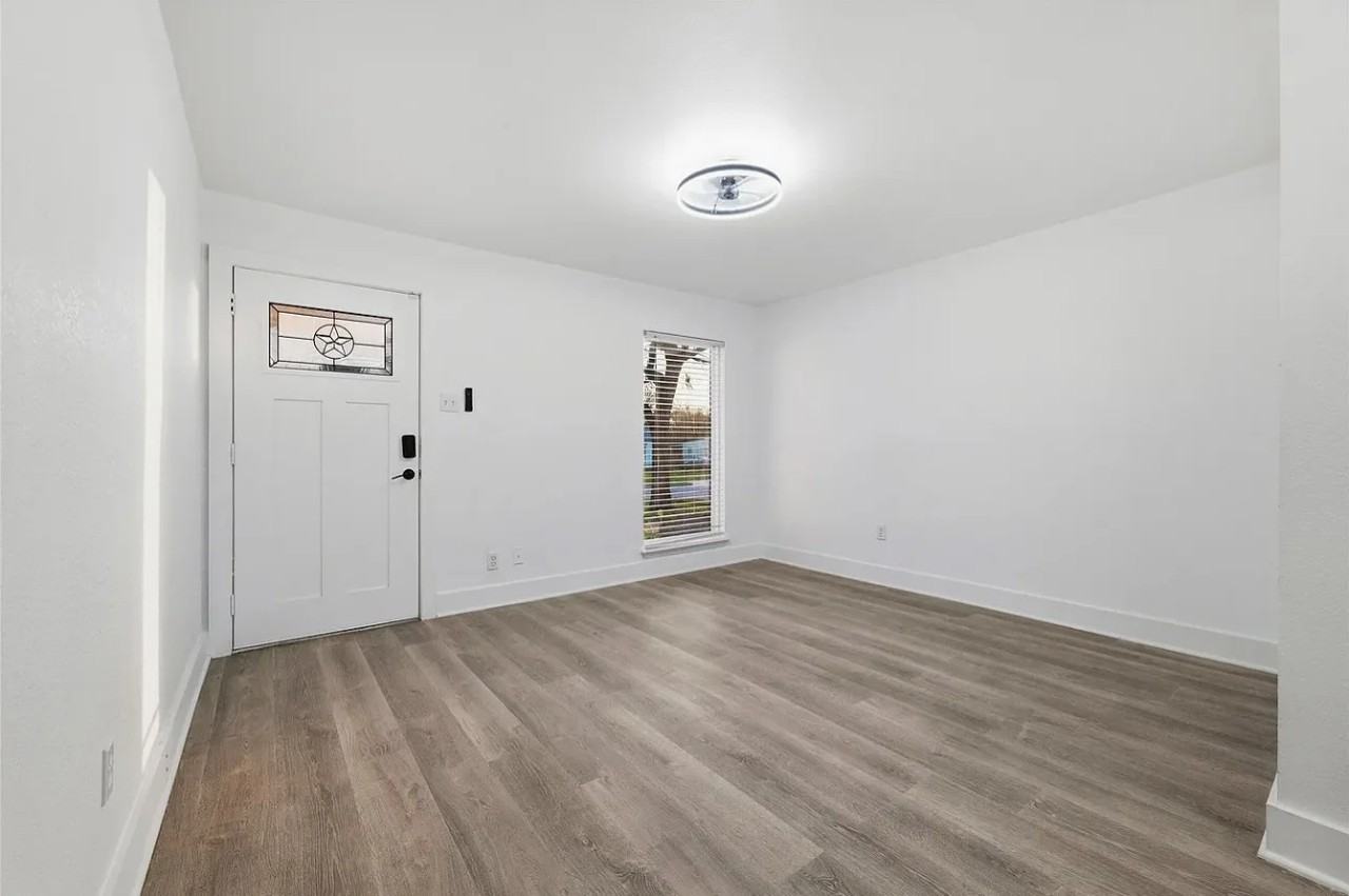 3077 Sunnyvale St - Photo 2 of 9