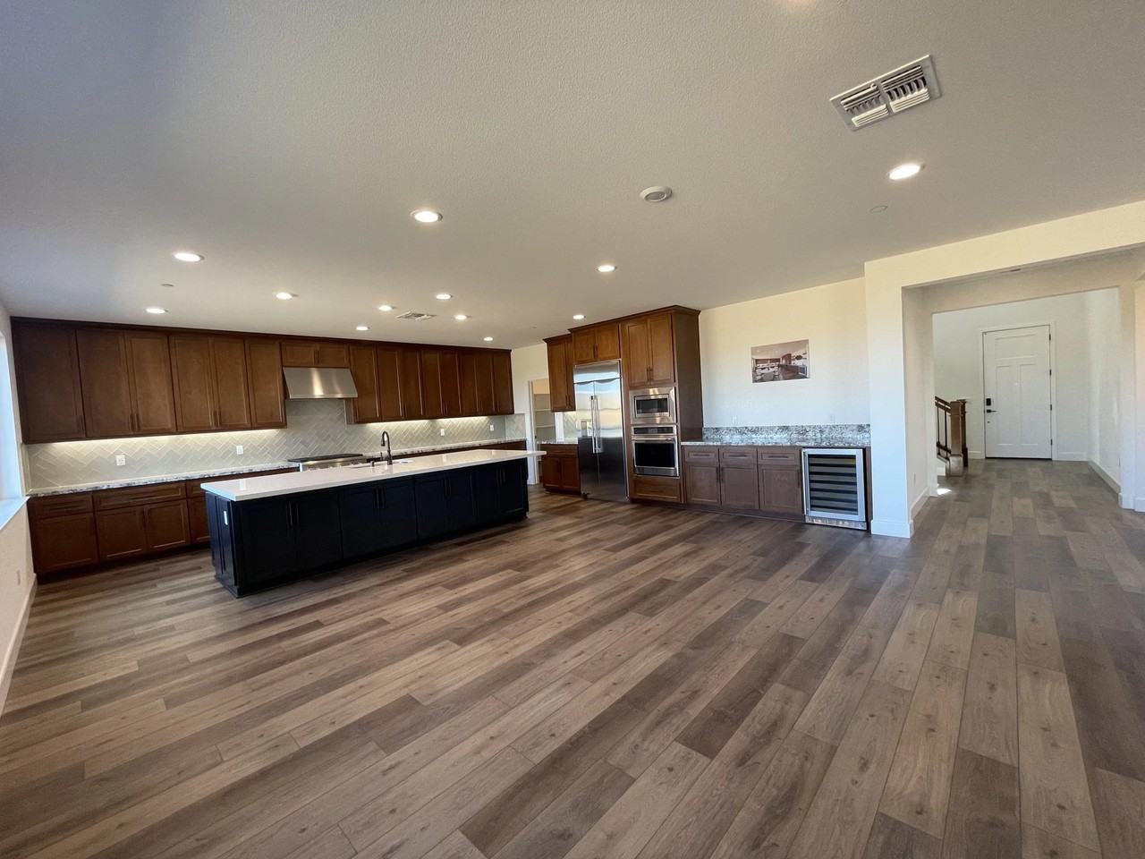 6416 Callaway Dr - Photo 5 of 20