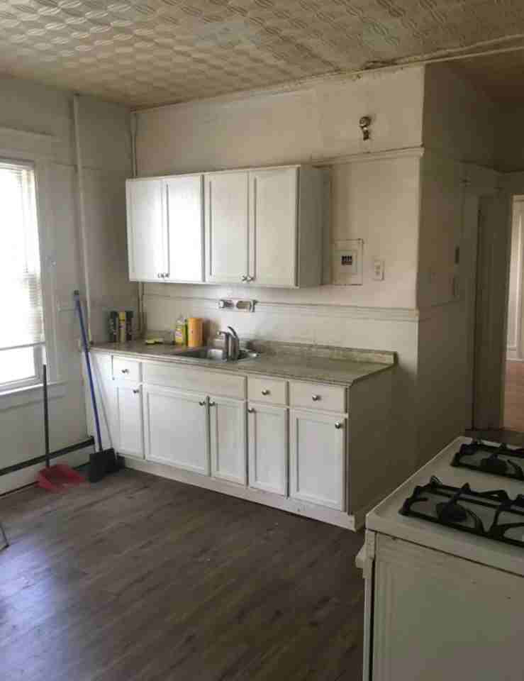 151 Smith St #4 - Photo 5 of 6