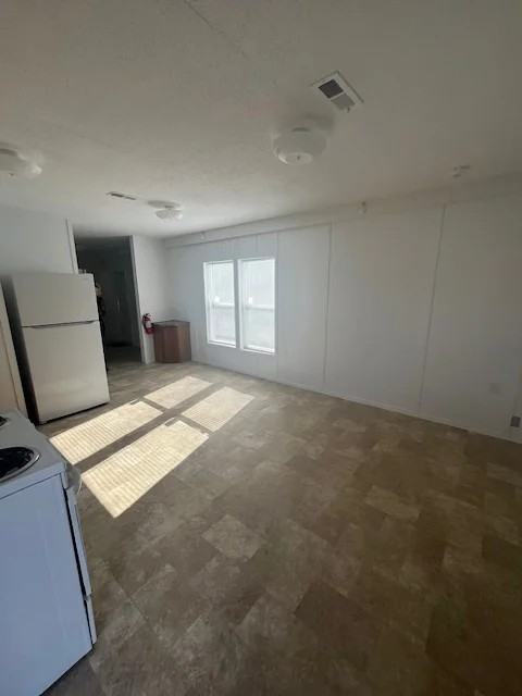 1187 Snug Harbor Rd - Photo 3 of 15