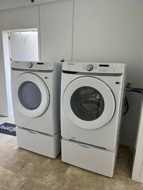 1187 Snug Harbor Rd - Photo 5 of 15