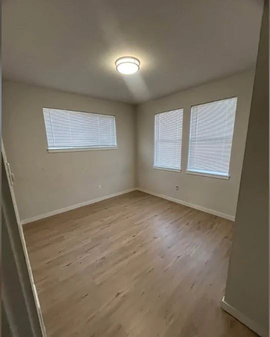 6013 E F St - Photo 3 of 11