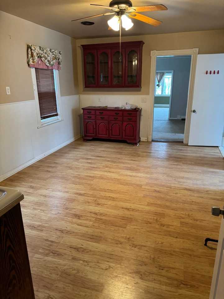 965 E Lovejoy St - Photo 4 of 11