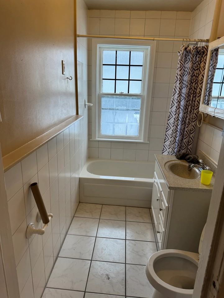 965 E Lovejoy St - Photo 6 of 11