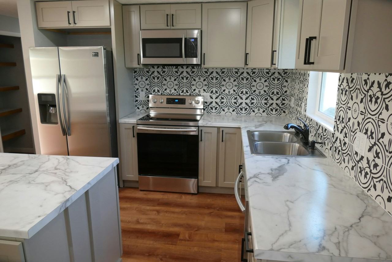 2863 Spruceway Drive - Photo 2 of 14