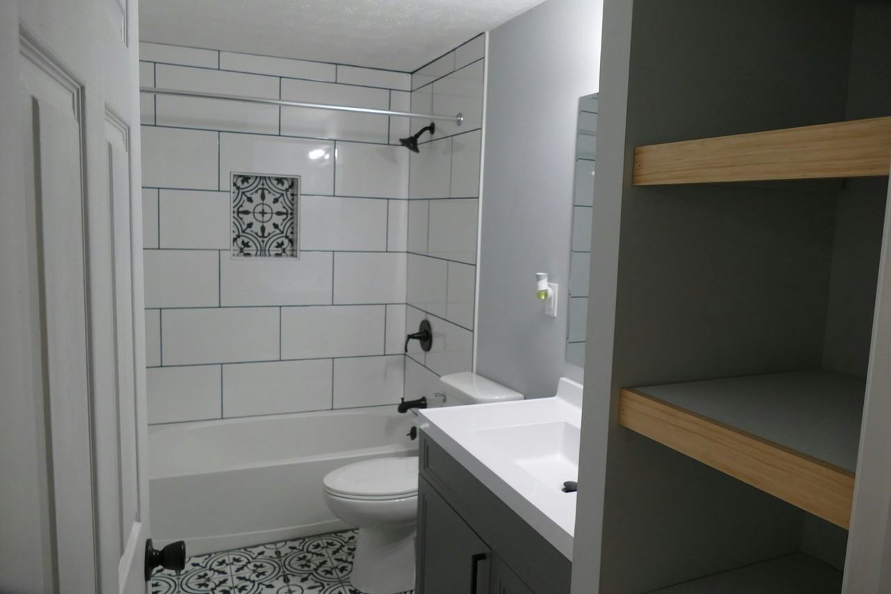 2863 Spruceway Drive - Photo 5 of 14