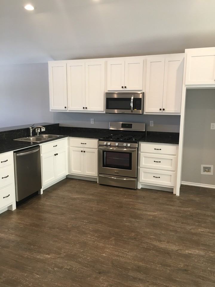 102 W Speer Ave #1 - Photo 3 of 13