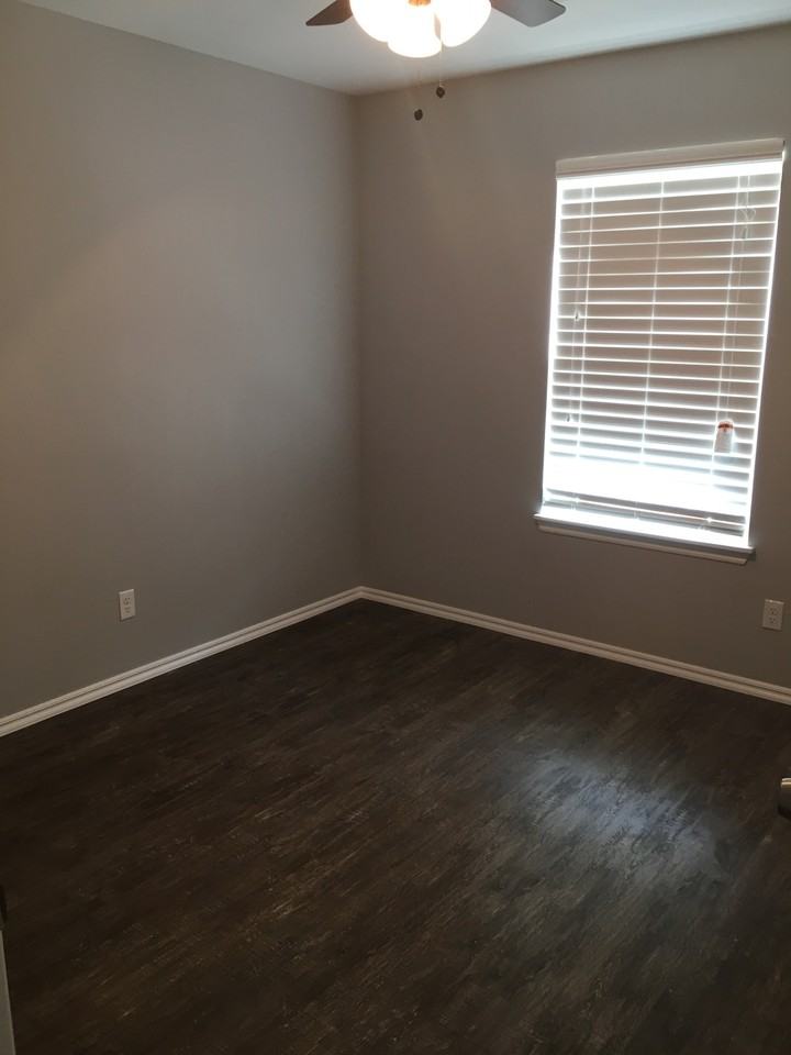 102 W Speer Ave #1 - Photo 6 of 13