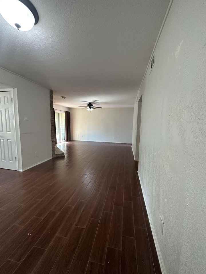 15221 Berry Trl Unit 1003; Dallas 75248 - Photo 2 of 14