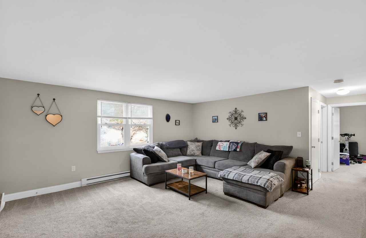 17 Anderson Ave - Photo 2 of 19