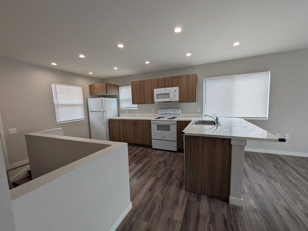 65 South 18th Avenue-C - Photo 3 of 20