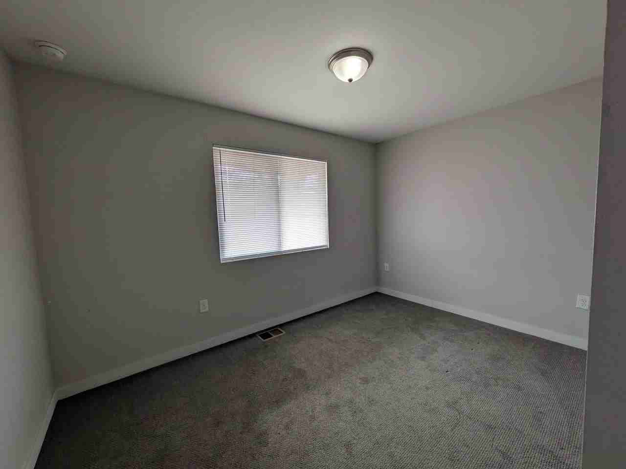 65 South 18th Avenue-C - Photo 4 of 20