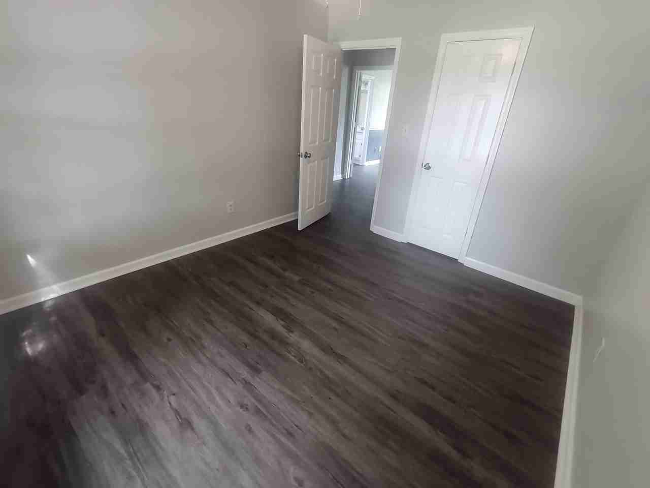 113 Ashmore Drive - Photo 2 of 8