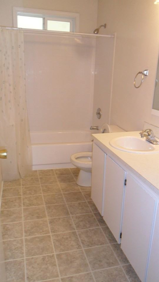 Hidden Hills Apts - Photo 6 of 50