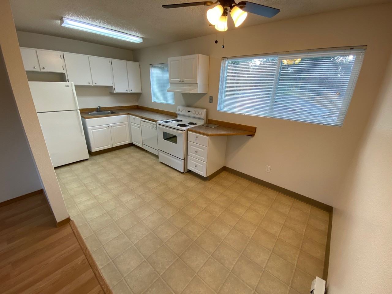 Hidden Hills Apts - Photo 2 of 12