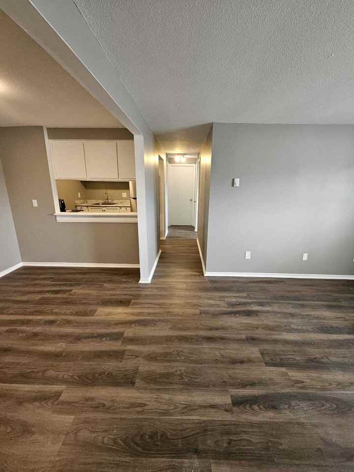 120 - 124 Fox Hill Lane - Photo 4 of 21