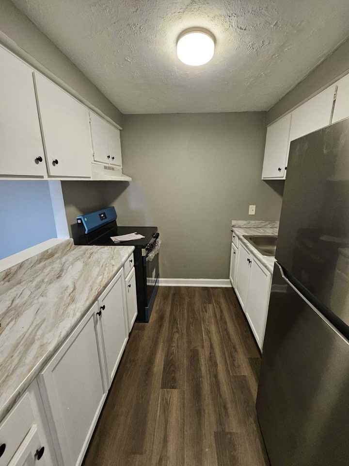 120 - 124 Fox Hill Lane - Photo 7 of 21