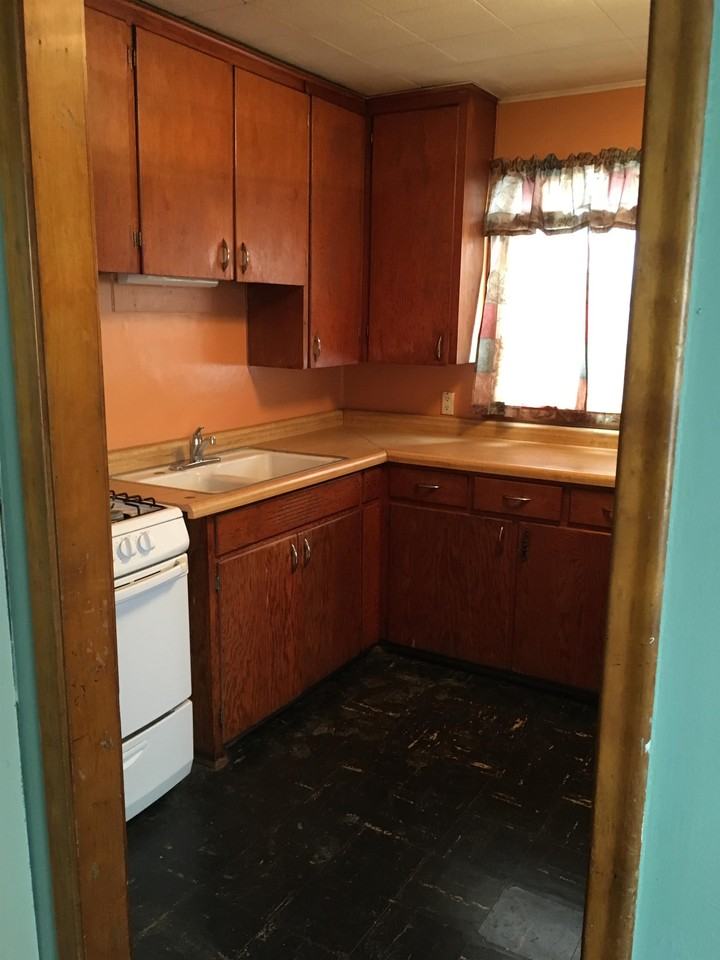 Jono Place LLC - Photo 2 of 5