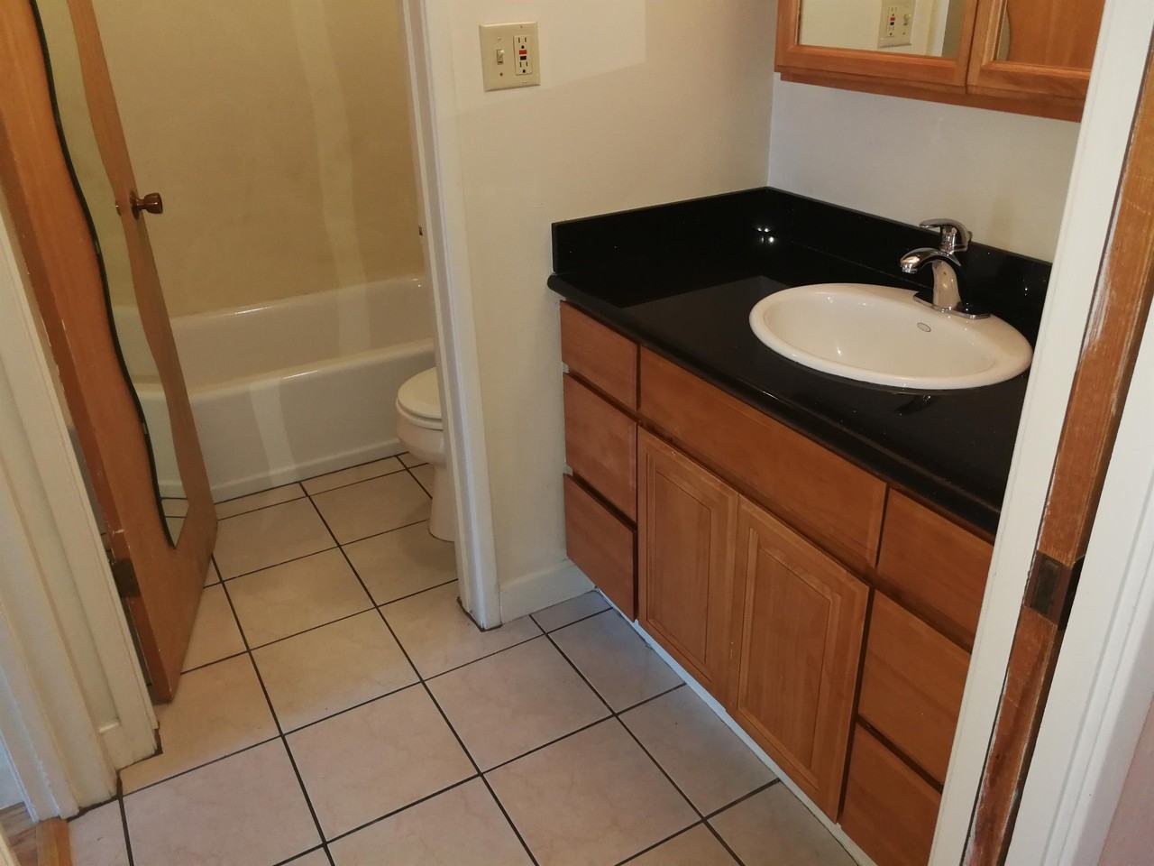 Uni Flats - Photo 6 of 12