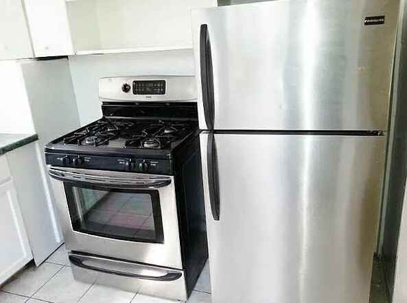 7900 Gilbert Street - Photo 4 of 8