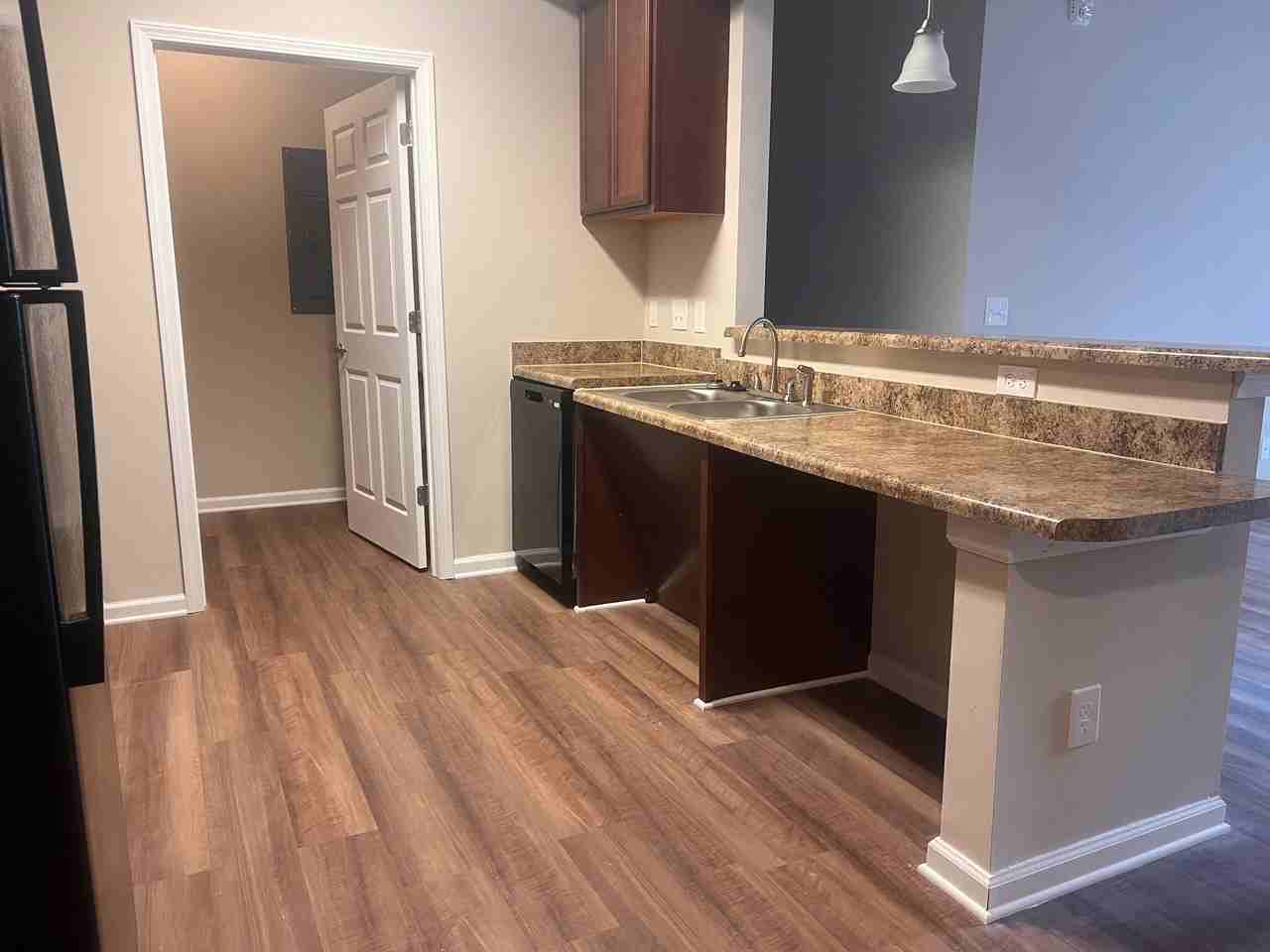 154 Millstone Road - Photo 7 of 36