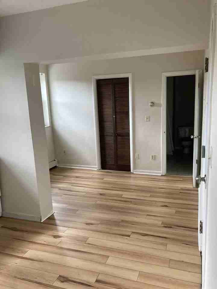 352 Freeport Road - Photo 5 of 12