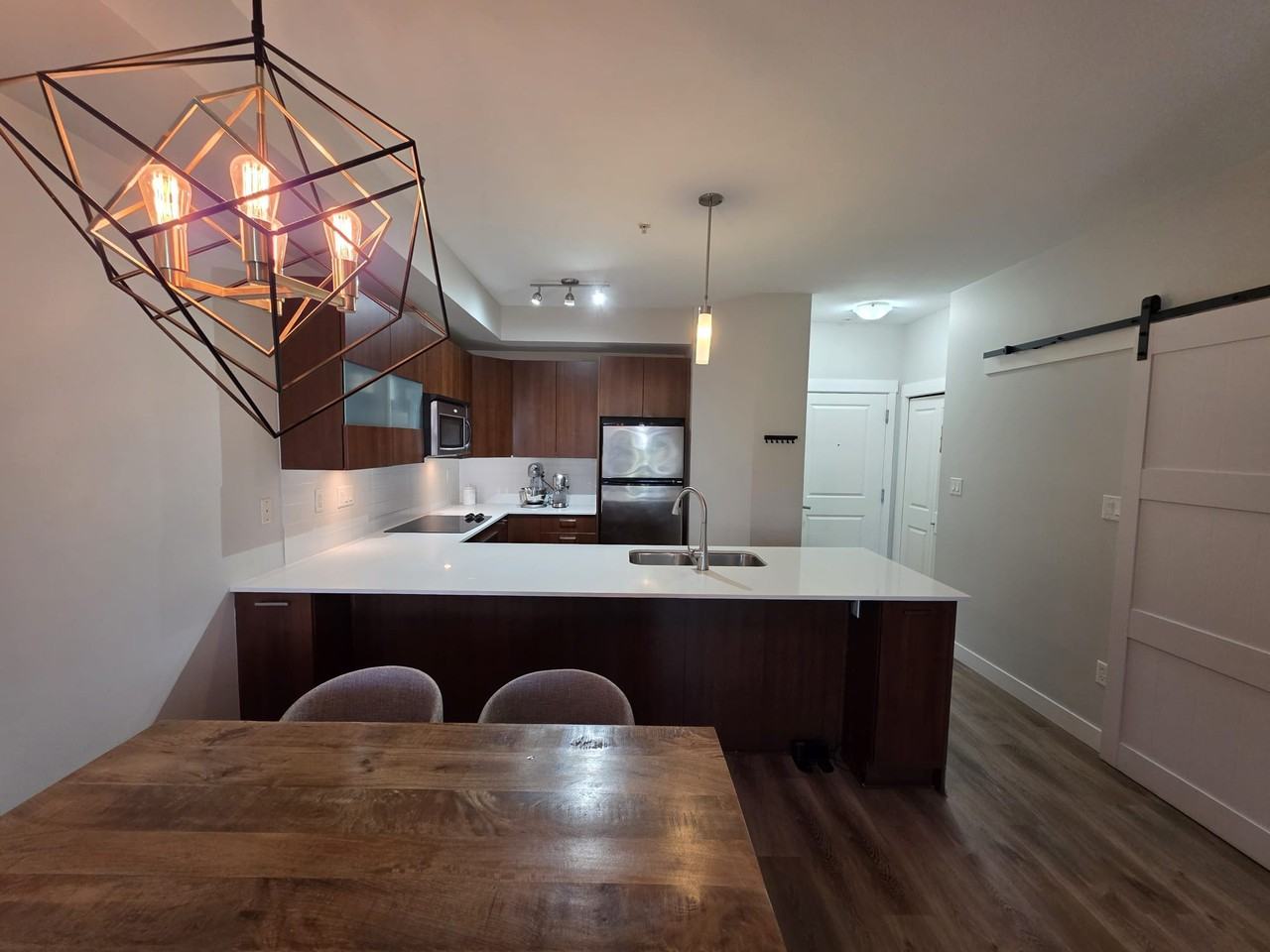 13321 102 A Avenue - Photo 2 of 6