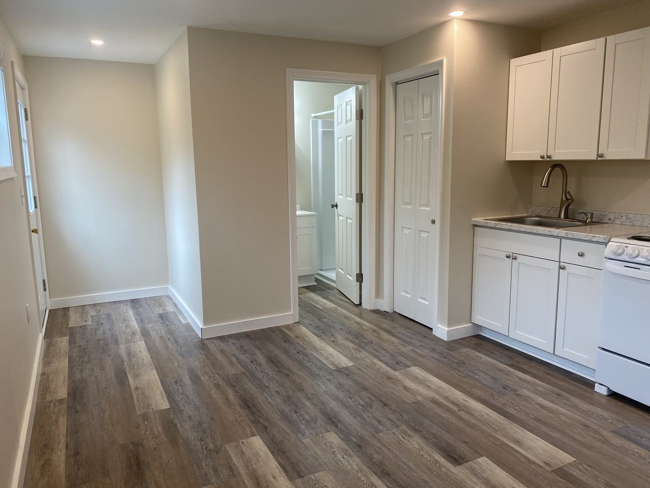 1111 Roosevelt Trail - Photo 3 of 19