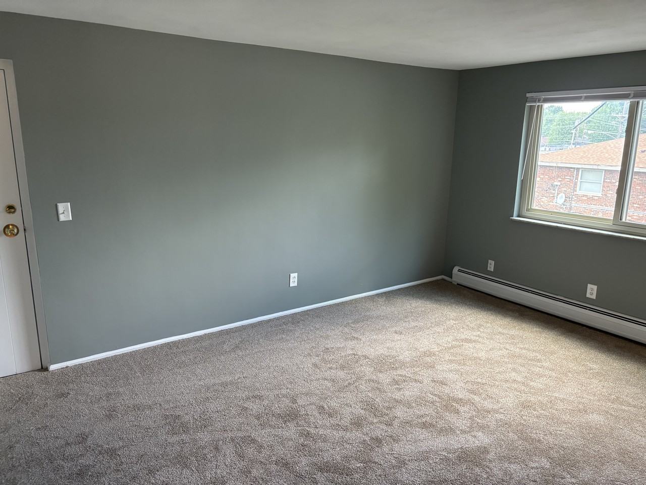 Goodman Apartments - Photo 3 of 10