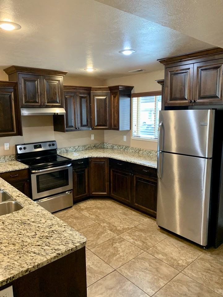 519 W 1420 N #101 - Photo 3 of 9