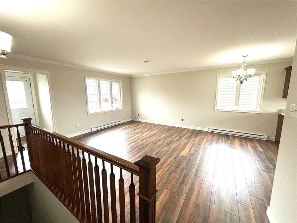 35 Rotary Dr #1 - Photo 2 of 10