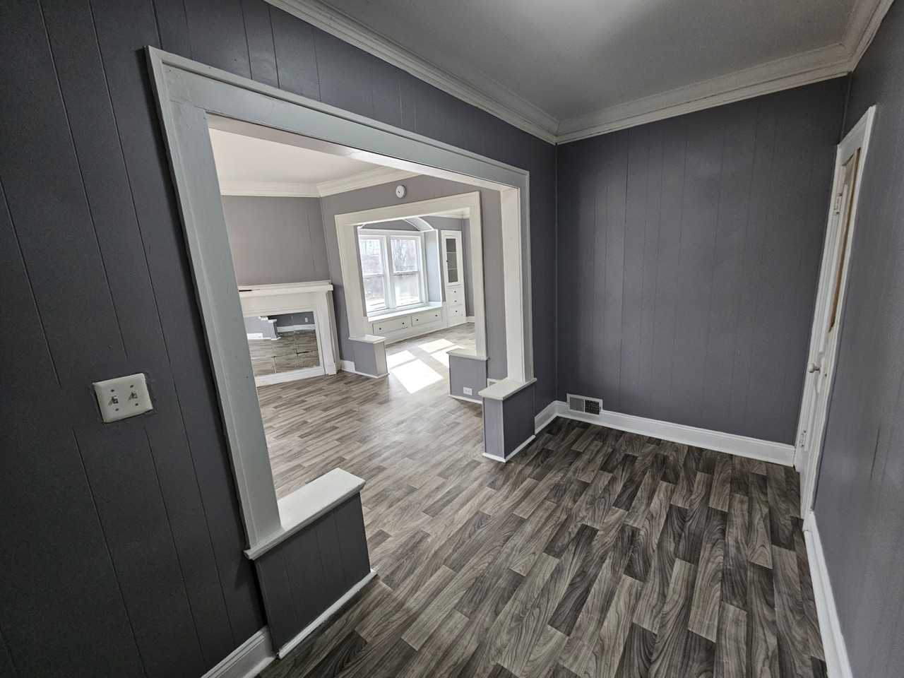 9208 Pierpont Ave - Photo 3 of 20