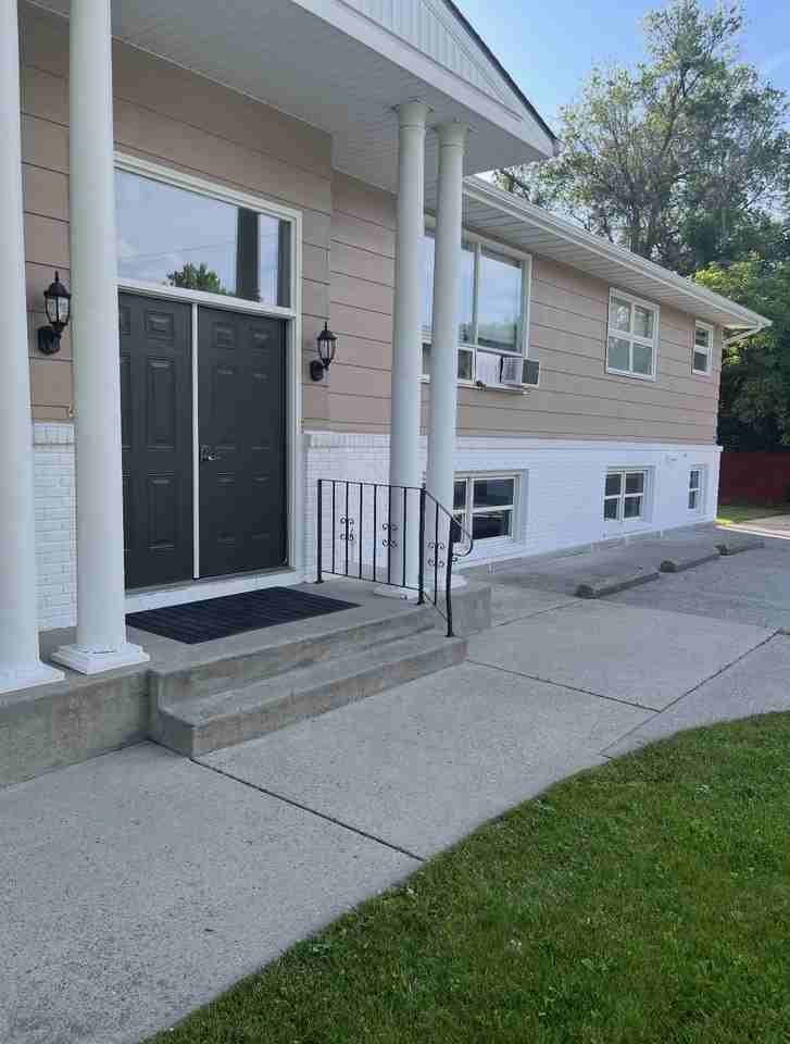 2119 8th Ave N #1 - Photo 2 of 13