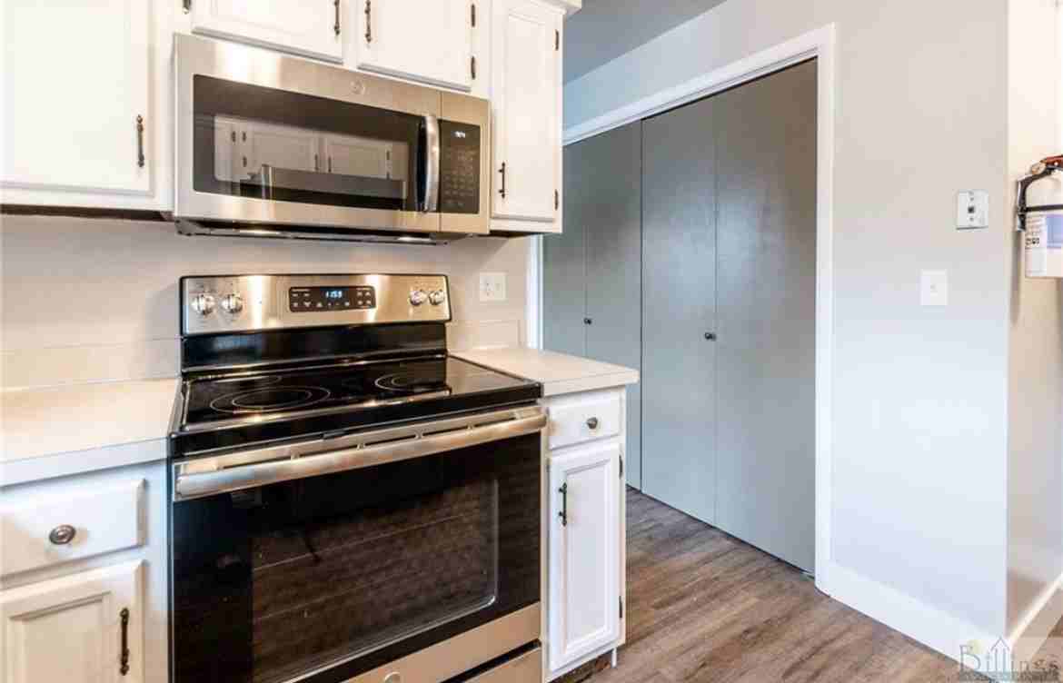 2119 8th Ave N #1 - Photo 7 of 13