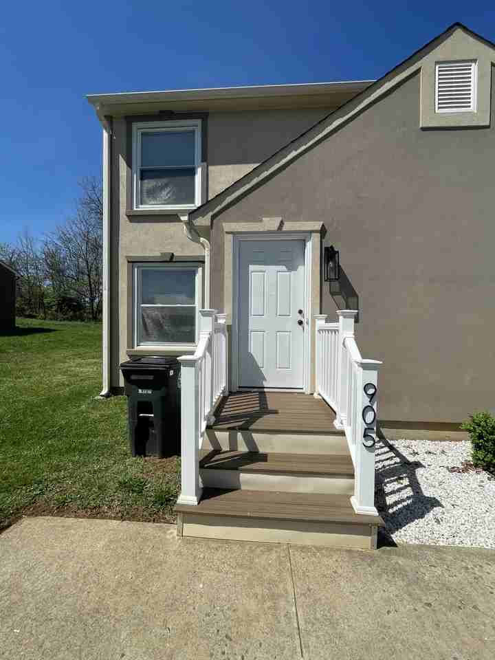 905 Old Graves Mill Rd #905 - Photo 2 of 14