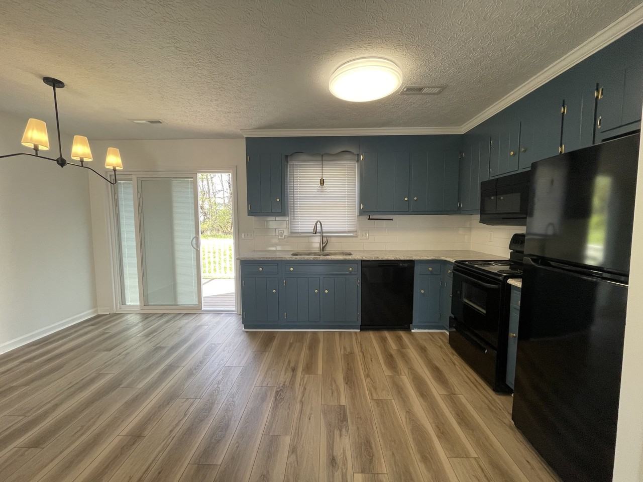 905 Old Graves Mill Rd #905 - Photo 4 of 14