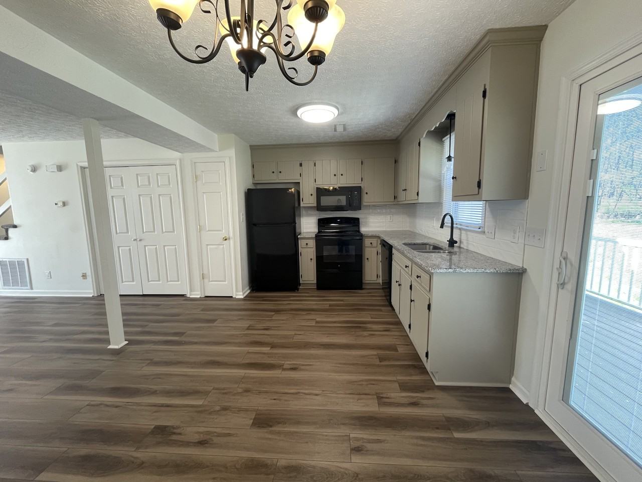 907 Old Graves Mill Rd #907 - Photo 4 of 13