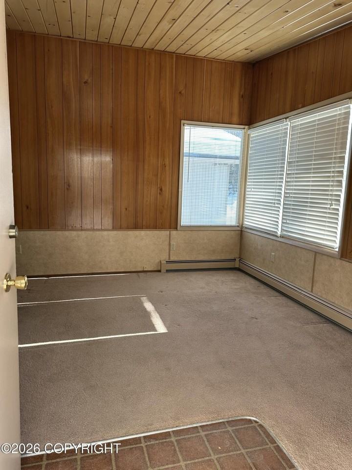 2701 W 34th Ave - Photo 4 of 7