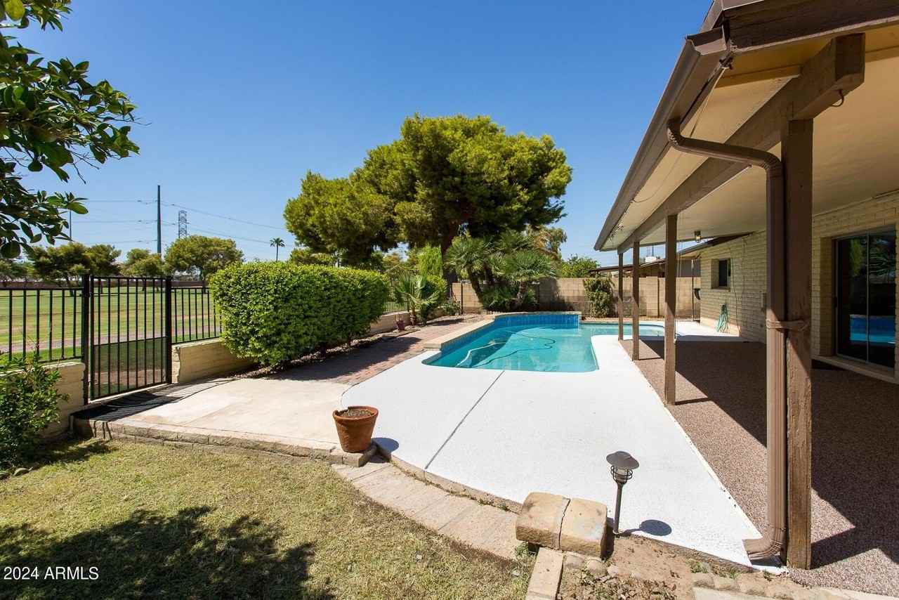 7232 S La Rosa Dr - Photo 5 of 13