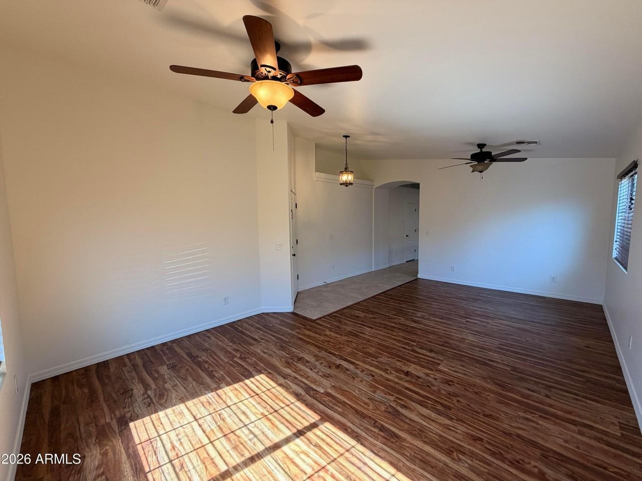 516 E Wolf Hollow Dr - Photo 4 of 46