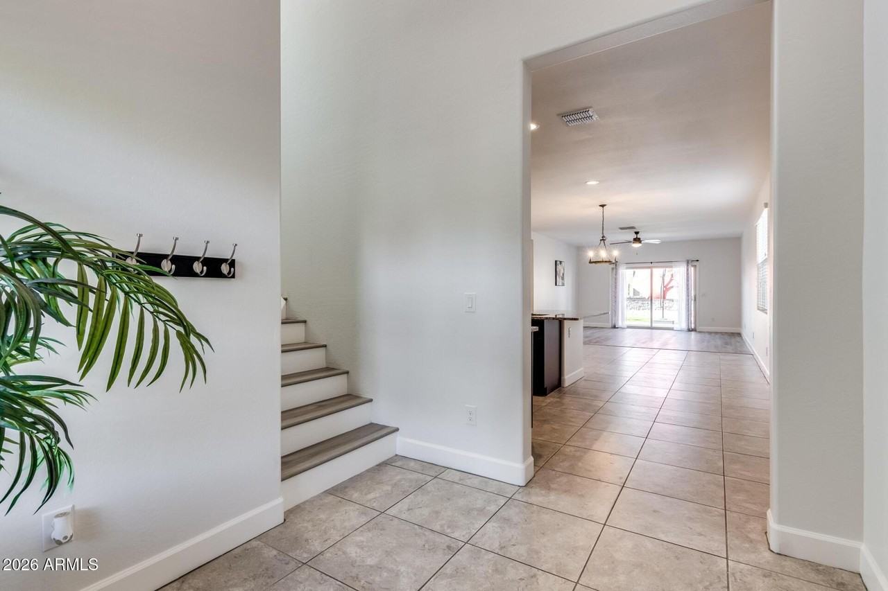 4750 E Chromium Rd - Photo 2 of 48