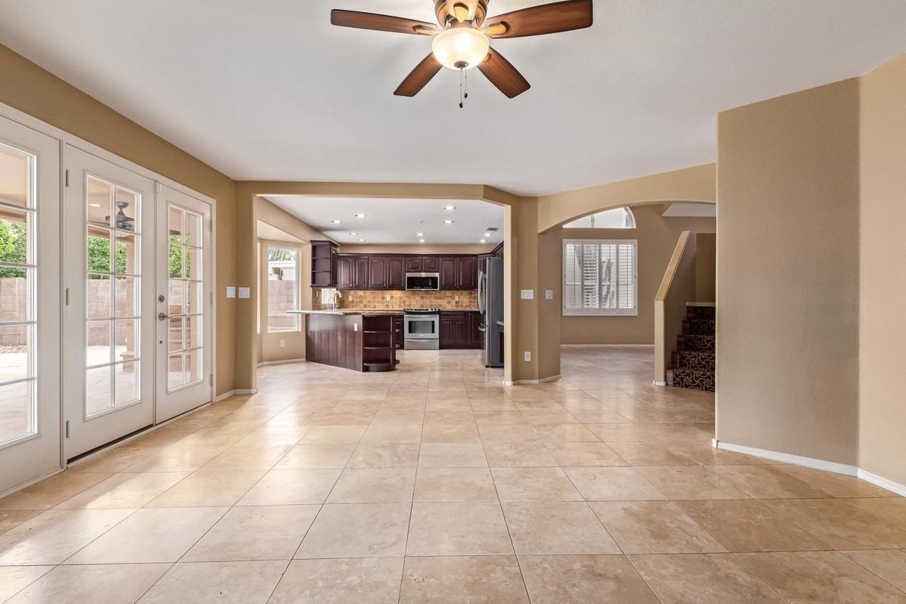 9286 E Wood Dr - Photo 6 of 22