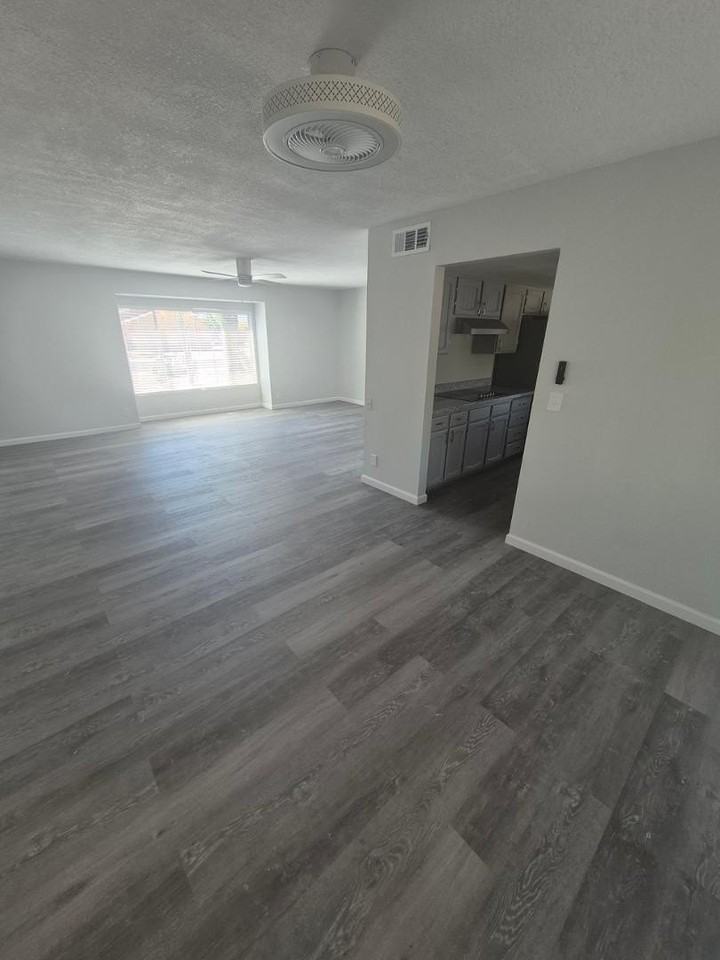 1010 Leisure World - Photo 3 of 12