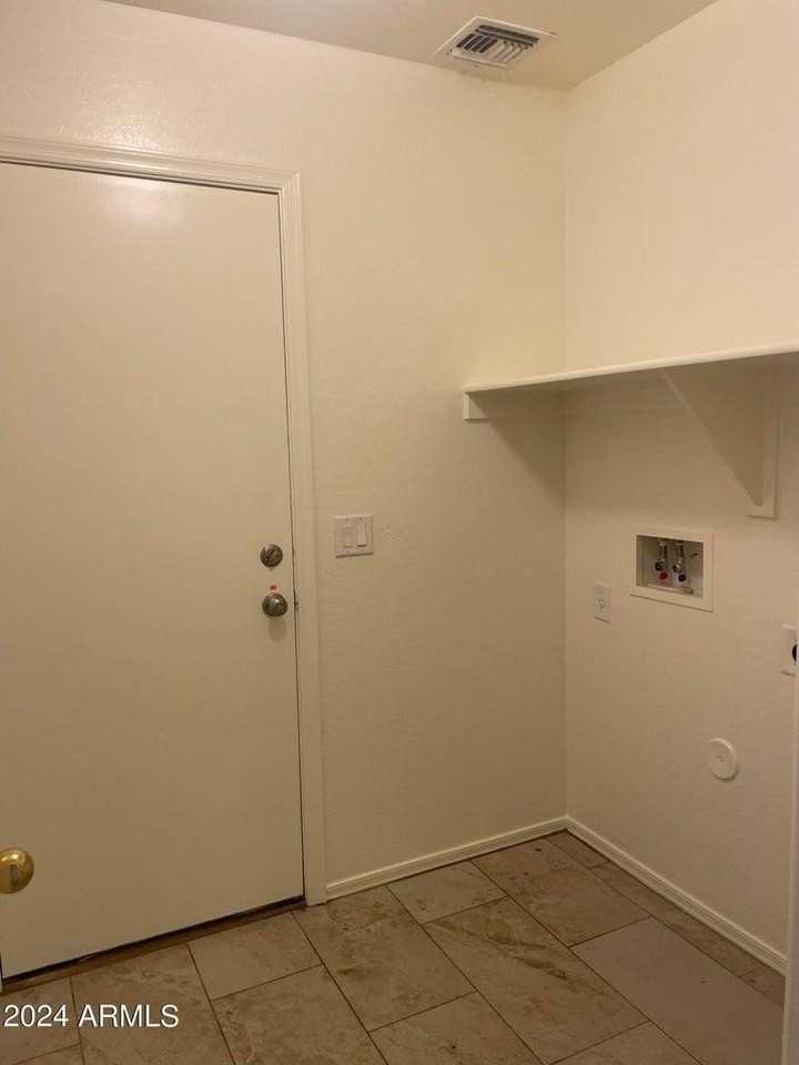1333 S 220th Dr - Photo 7 of 22