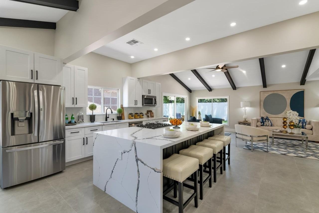 7509 N Via Del Elemental - Photo 3 of 16