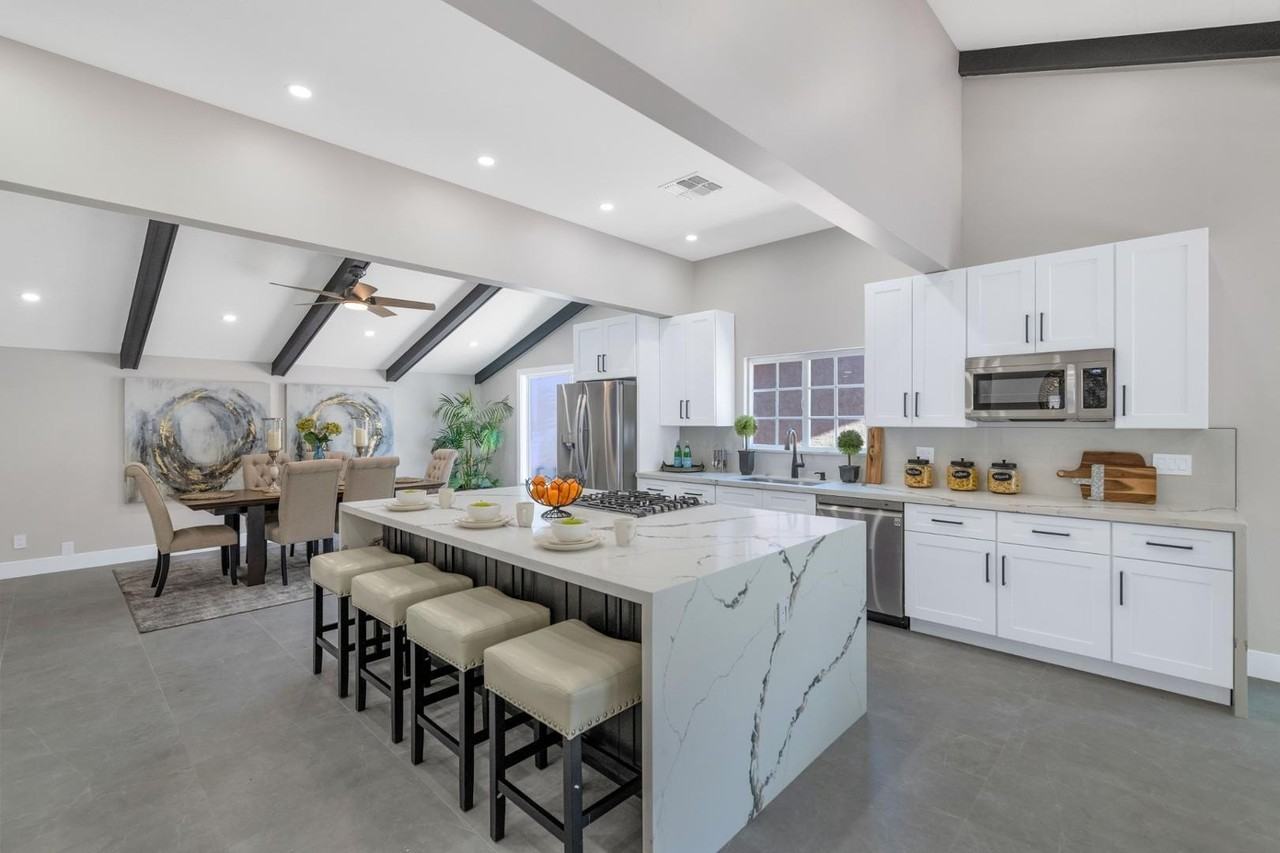7509 N Via Del Elemental - Photo 4 of 16