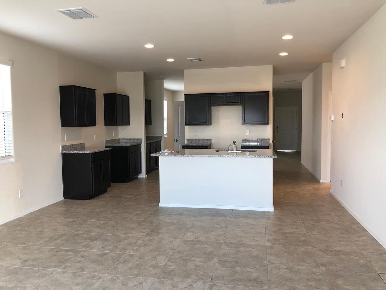 3539 N Montoya Ln - Photo 3 of 19